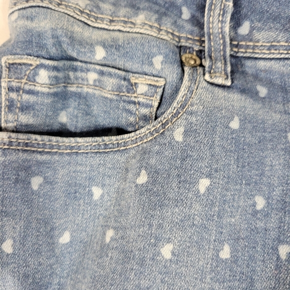 Bullhead Heart Print Hi Rise Five Pocket Cuffed Hem Shorts Size 9 - Picture 3 of 8
